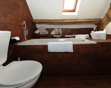 埃姆拉德乡村旅馆 3* 克罗嫩堡