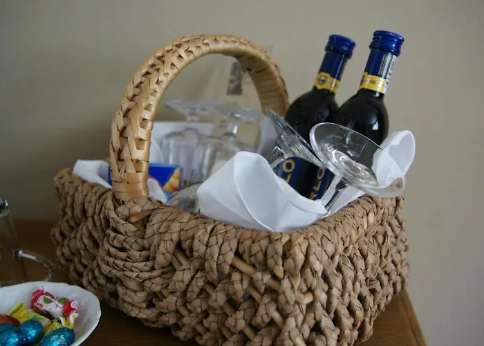 埃姆拉德乡村旅馆 招待所 克罗嫩堡