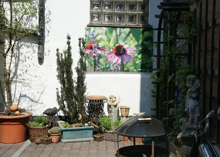 埃姆拉德乡村旅馆 招待所 克罗嫩堡