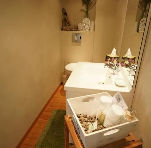 招待所 埃姆拉德乡村旅馆 3*